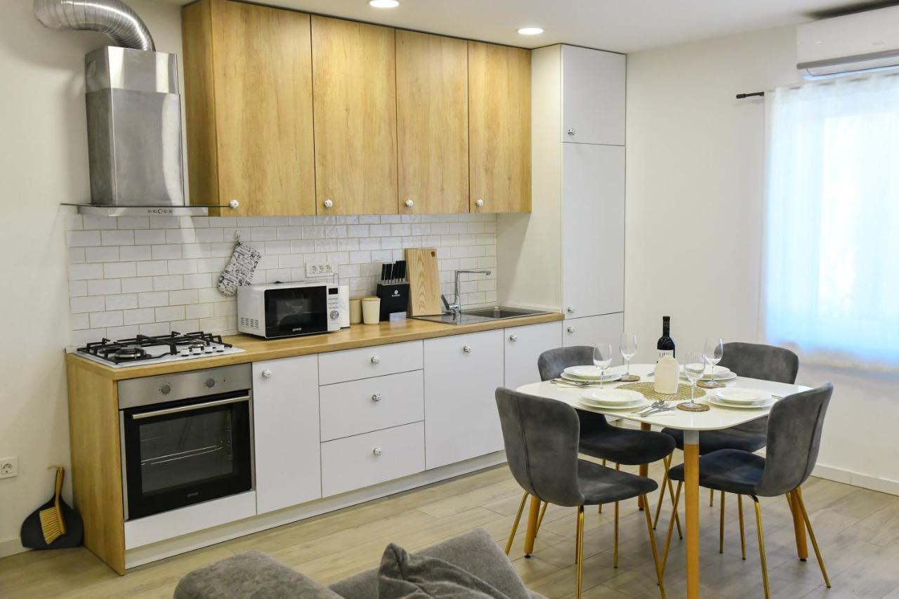 Apartment Maris Sinj Exterior photo