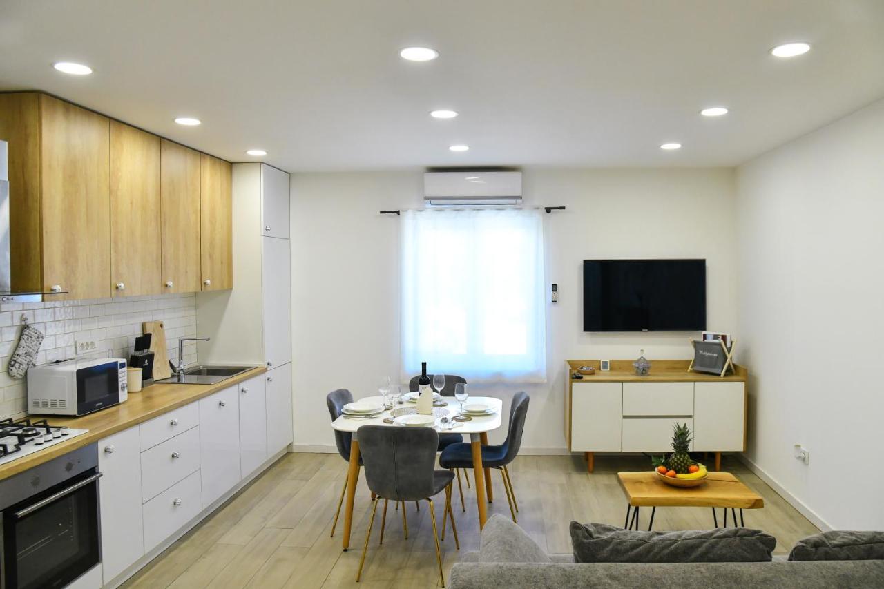 Apartment Maris Sinj Exterior photo
