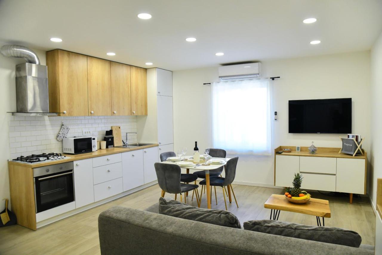 Apartment Maris Sinj Exterior photo